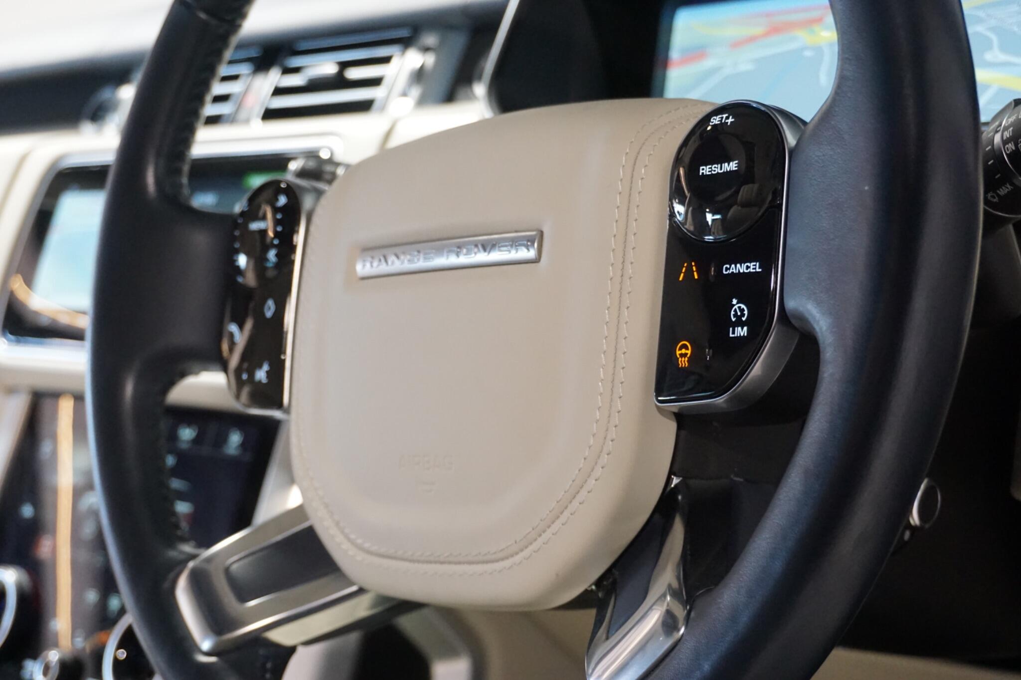 Land Rover Range Rover 2.0 P400e 12.4kWh GPF Vogue SUV 5dr Petrol Plug-in Hybrid Auto 4WD Euro 6 (s/s) (404 ps)